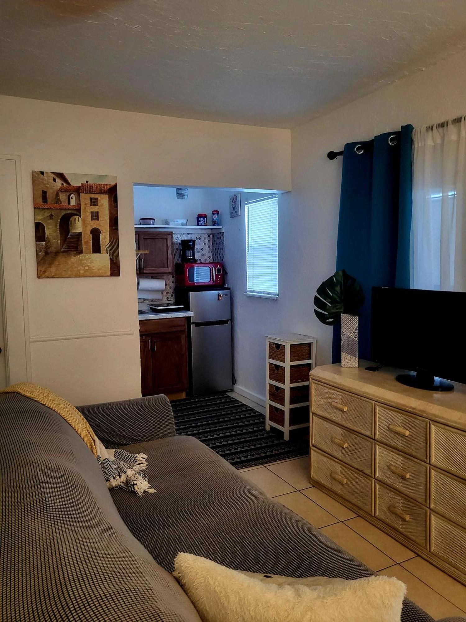 Life Is Good Apartment St. Petersburg Bagian luar foto